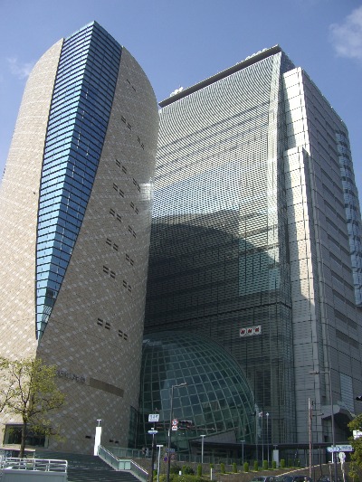 写真：ＮＨＫ大阪放送局と大阪歴史博物館1